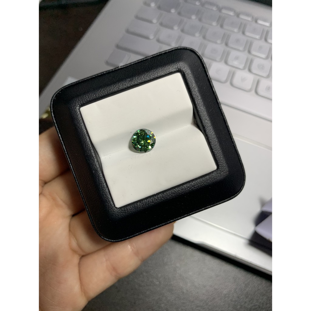Round 6.5mm Green Moissanite