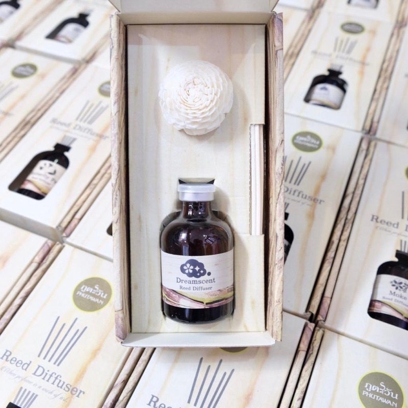 Tinh Dầu Thơm Phòng Phutawan 50ml Hộp Vân Gỗ Sang Trọng