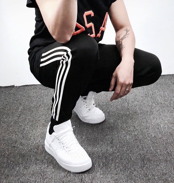 [Mã SKAMSALEP6 giảm 10% TỐI ĐA 100K đơn150K] Quần Thể Thao Nam 3 Sọc Quần Nam Thu Đông Co Giãn Ống Suông ,Ống Côn | BigBuy360 - bigbuy360.vn