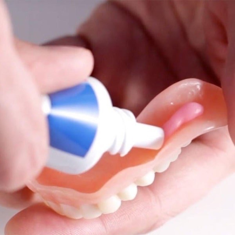 keo dán răng giả fixodent