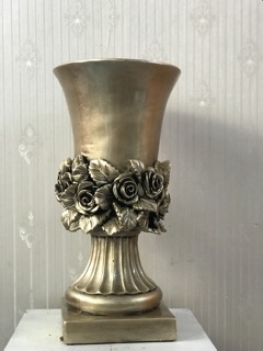 Bình chân eo hoa hồng composite