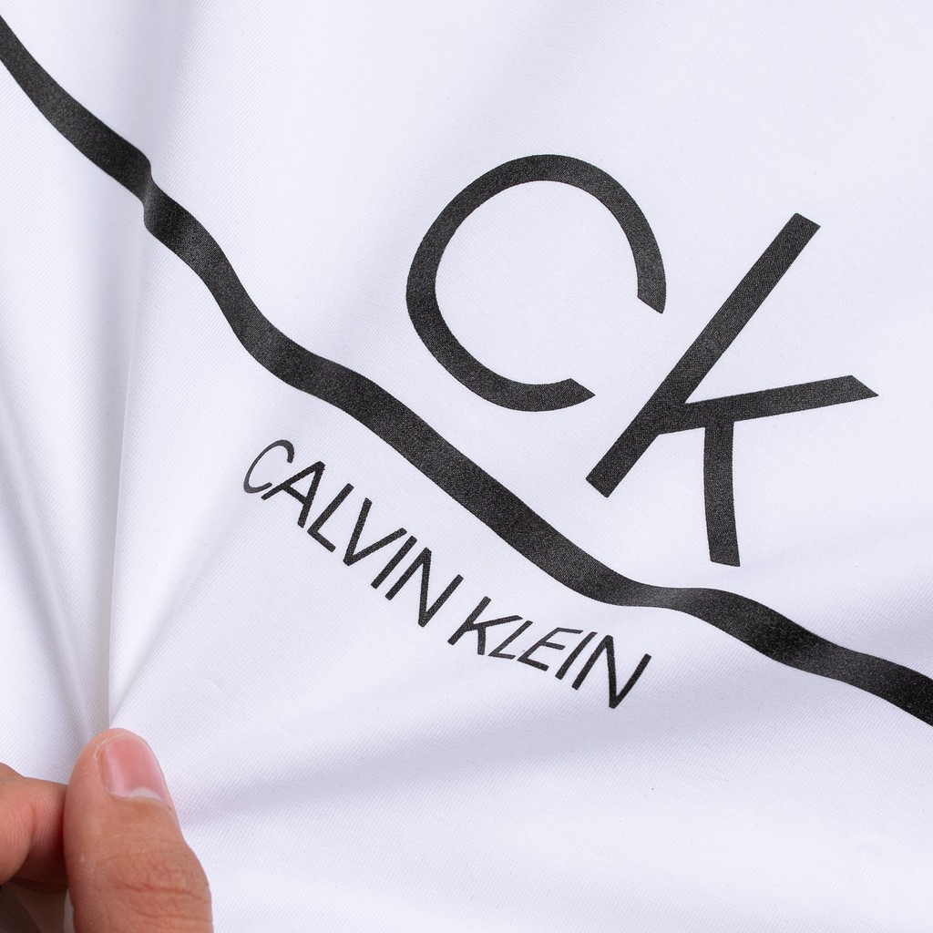 Áo Thun Nam Cổ Tròn VNXK