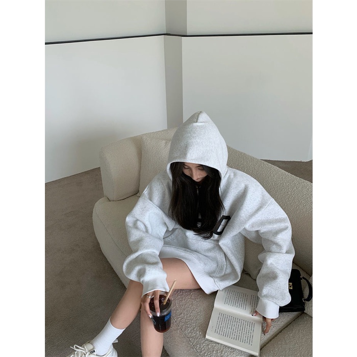 Áo hoodie màu đen dáng rộng phong cách Hàn Quốc thời trang mùa thu cho nữ 2021