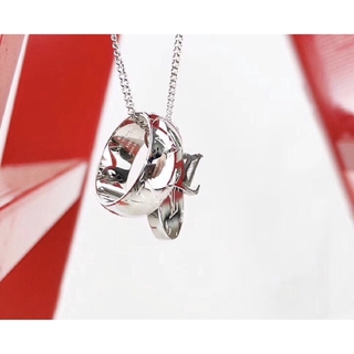 Dây Chuyền Có Mặt Khắc Chữ LV MONOGRAM