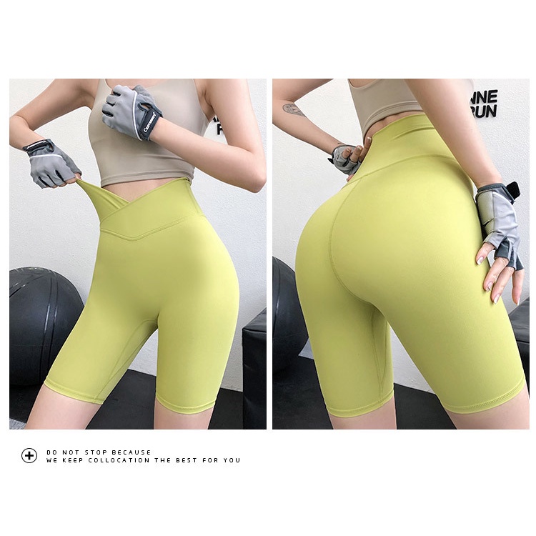 Quần đùi thể thao lưng cao nâng hông thích hợp chạy bộ tập yoga
