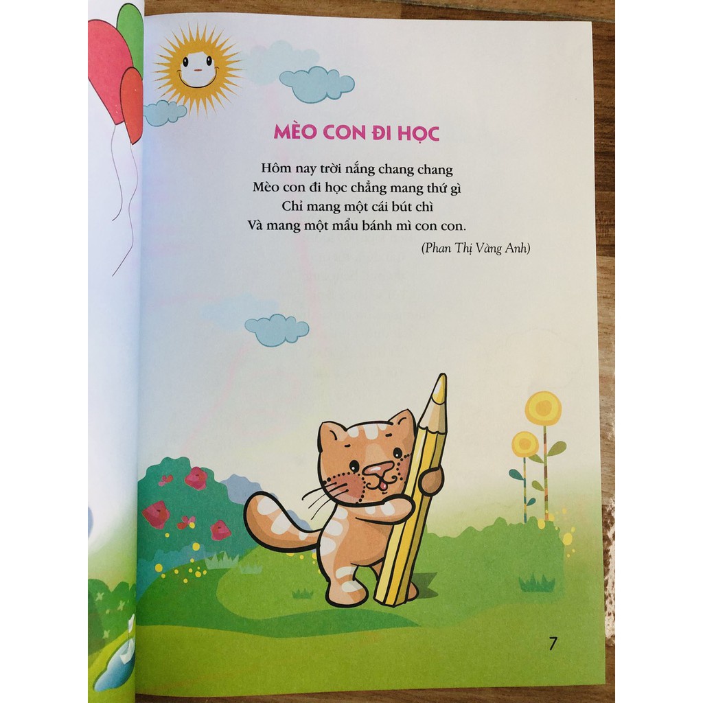 Sách - Tuyển Tập Thơ Cho Bé - Giúp bé phát triển ngôn ngữ và nhận thức 0 - 6 tuổi