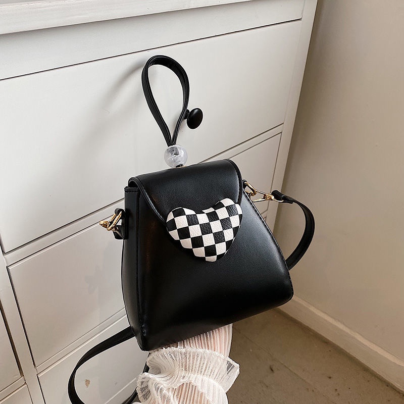 Túi Đeo Vai Hình Trái Tim Phong Cách Thời Trang Mùa Hè Xinh Xắn