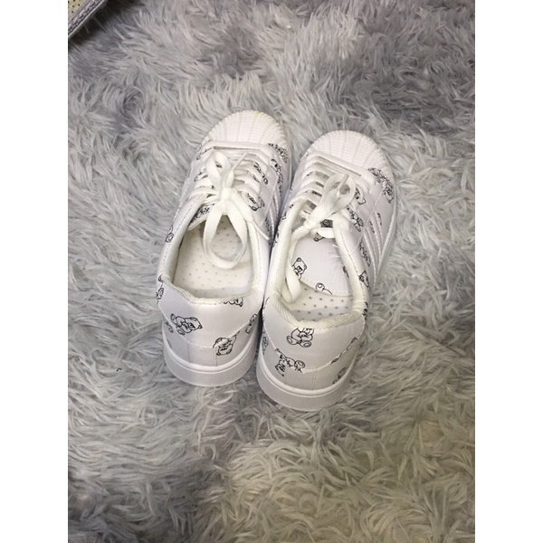 Giày thể thao mũi sò hoạ tiết gấu đáng yêu kèm ảnh thật