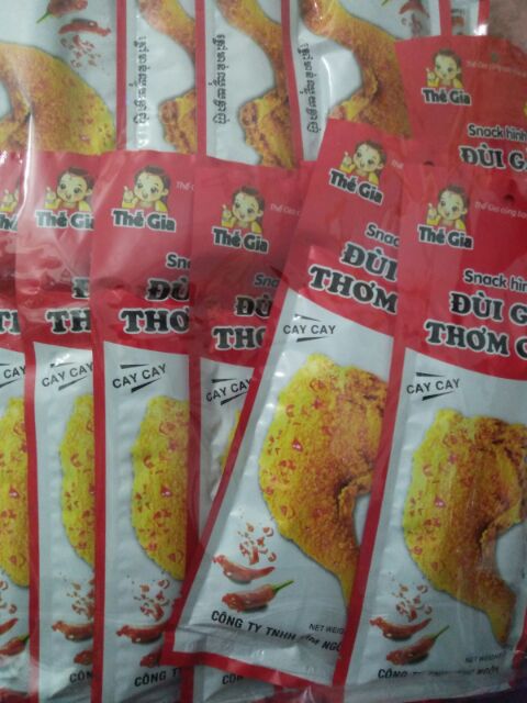 Snach đùi gà thơm cay 1 bịch 30 gói