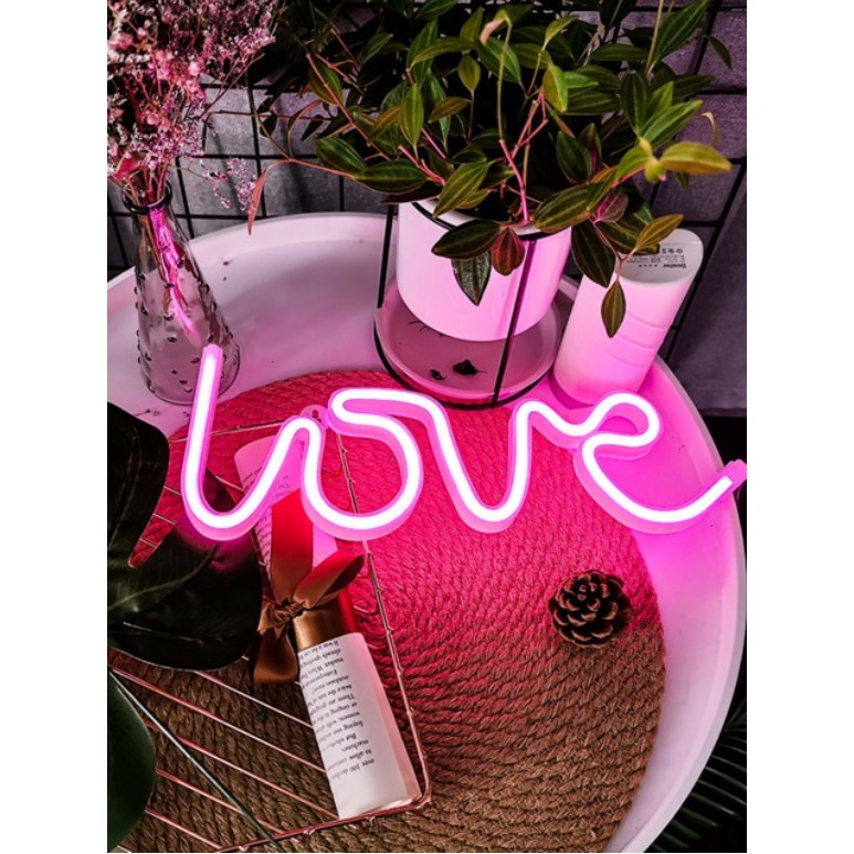 Đèn Neon Trang Trí chữ LOVE