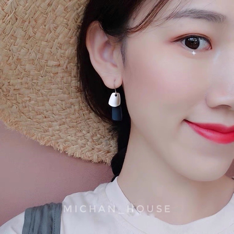 Hoa tai phong cách Hàn Quốc sang trọng