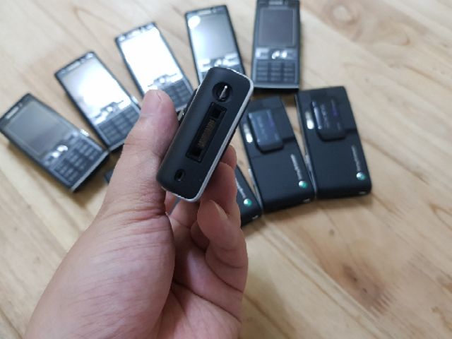 Maruko Mobile : điện thoại cổ K800i Sony Ericsson quốc tế