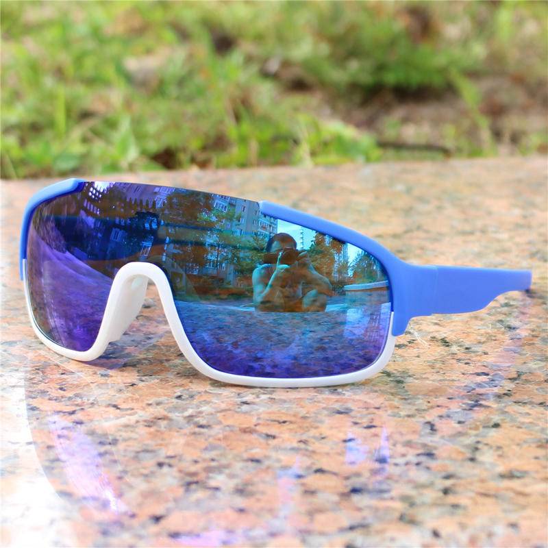 Bộ Kính Mát Kèm 4 Tròng Kính Dùng Khi Đạp Xe / Câu Cá / Leo Núi / Đạp Xe Tiện Dụng Cho Nam Và
