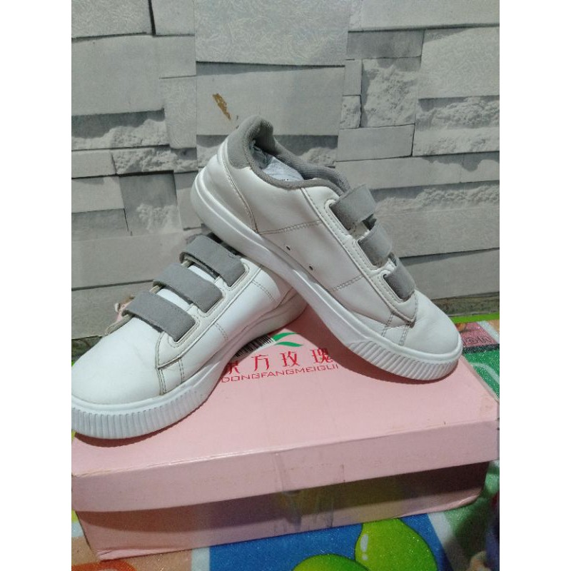 giày thể thao si hiệu 150k