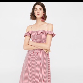 Váy mango auth size M còn newtag em mang bị rộng
