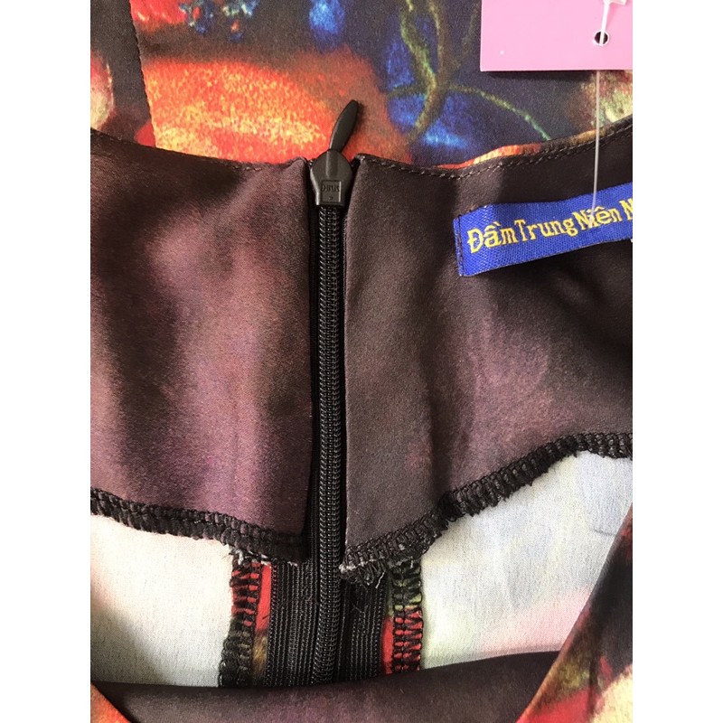 Váy Đầm Trung Niên Suông A Che Bụng - Vải Lụa Cát Mịn - Có 2 Túi - Size 50kg - 90kg | BigBuy360 - bigbuy360.vn