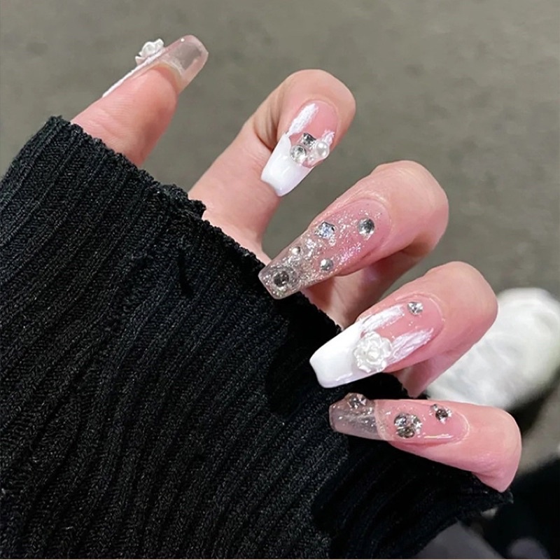 Set 24 móng giả D494 đính đá cao cấp