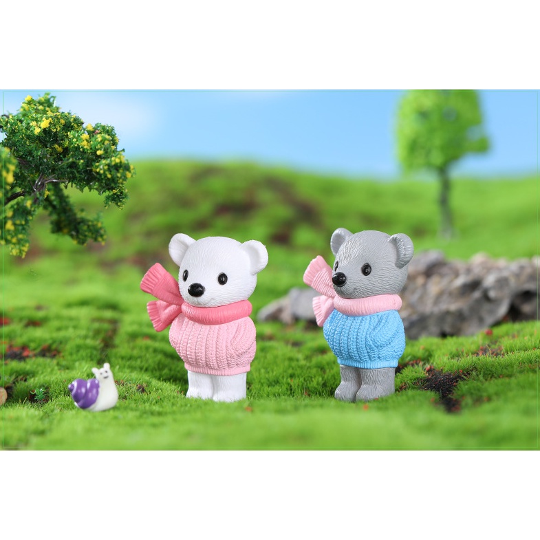 Mô hình gấu Teddy đeo khăn mặc áo len cho các bạn trang trí móc khóa, tiểu cảnh, terrarium, DIY