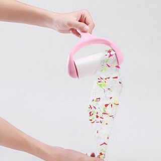 Cây lăn bụi quần áo 10cm tặng kèm 2 cuộn lõi