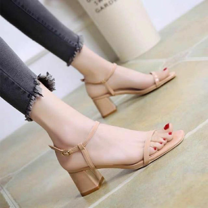 Giày sandal nữ quai ngang mảnh gót vuông G2