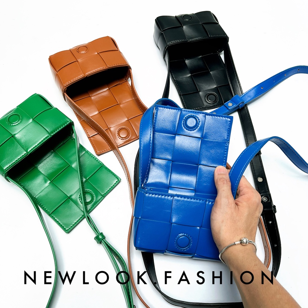 ★ TÚI ĐEO CHÉO mini DA PU HỌA TIẾT ĐAN THỦ CÔNG KHÓA NAM CHÂM PHONG CÁCH UNISEX ( 13 x 9,5 x 5cm )