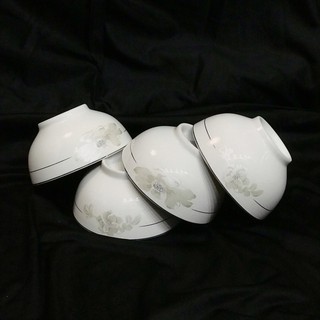 Bát Ăn Cơm Sư Trắng Hoạ Tiết Hoa Nổi Sần Sần