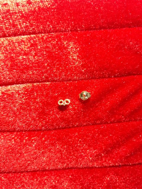 1 CHỐT OMEGA BÔNG TAI