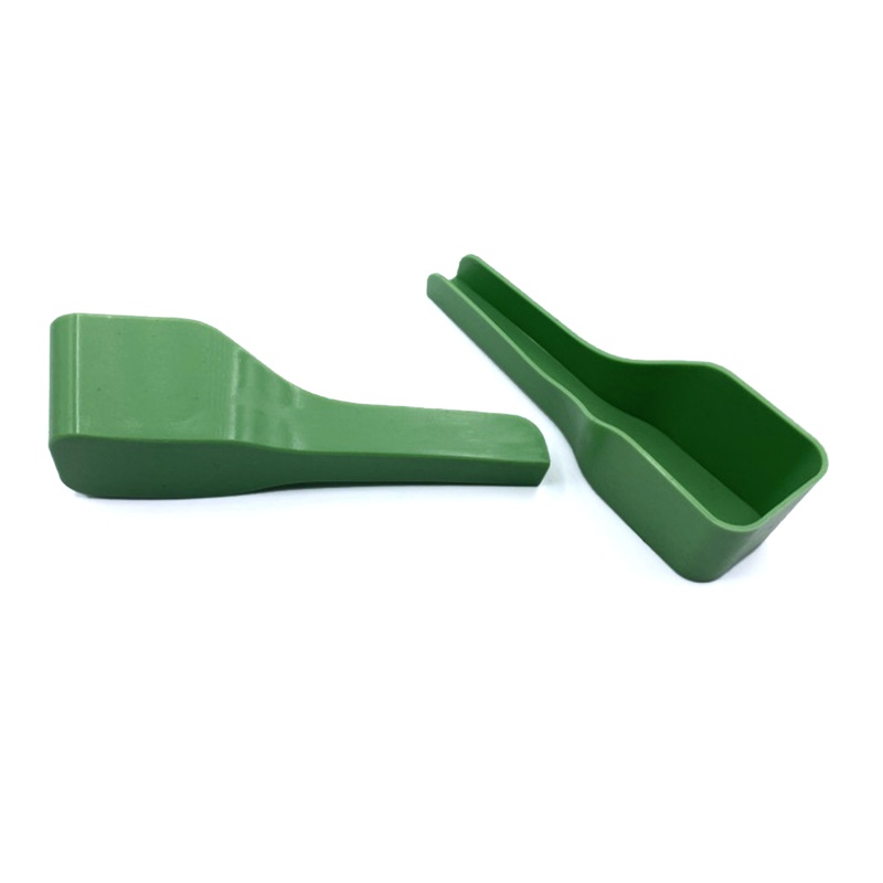 Set 5 Muỗng Nhựa Cho Gà Ăn Tiện Dụng