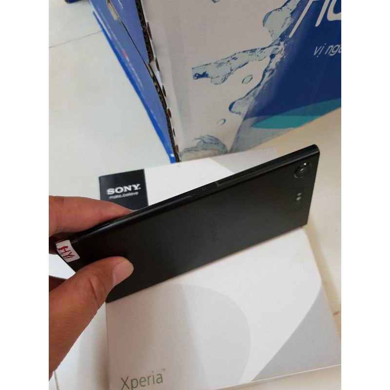 Điện thoại Sony Xperia XZ1 ram 4G/64G Chính hãng mới zin