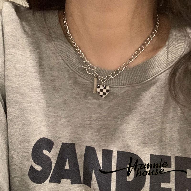 Vòng cổ mặt trái tim làm quà tặng Valentine dành cho nữ