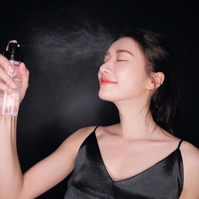 XỊT KHOÁNG KIỀM DẦU 3CE STYLENANDA MOIST GLOSSING OIL MIST | BigBuy360 - bigbuy360.vn