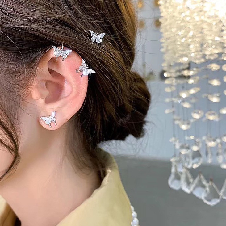 Khuyên Vành Tai Hình Con Bướm Đính Đá Sang Trọng A749