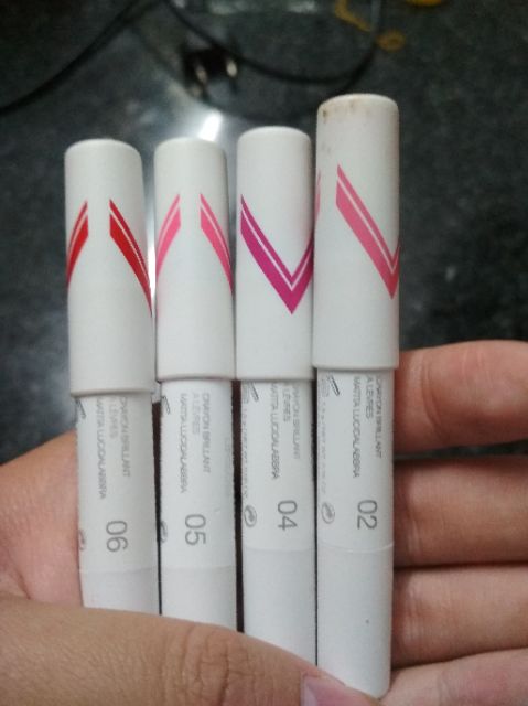 Son bút chì kiko 1,5g