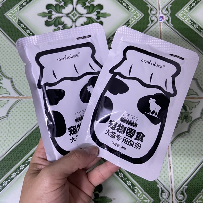 Sữa Chua Tiêu Hoá Cho Chó Mèo MONBAB Gói 50g