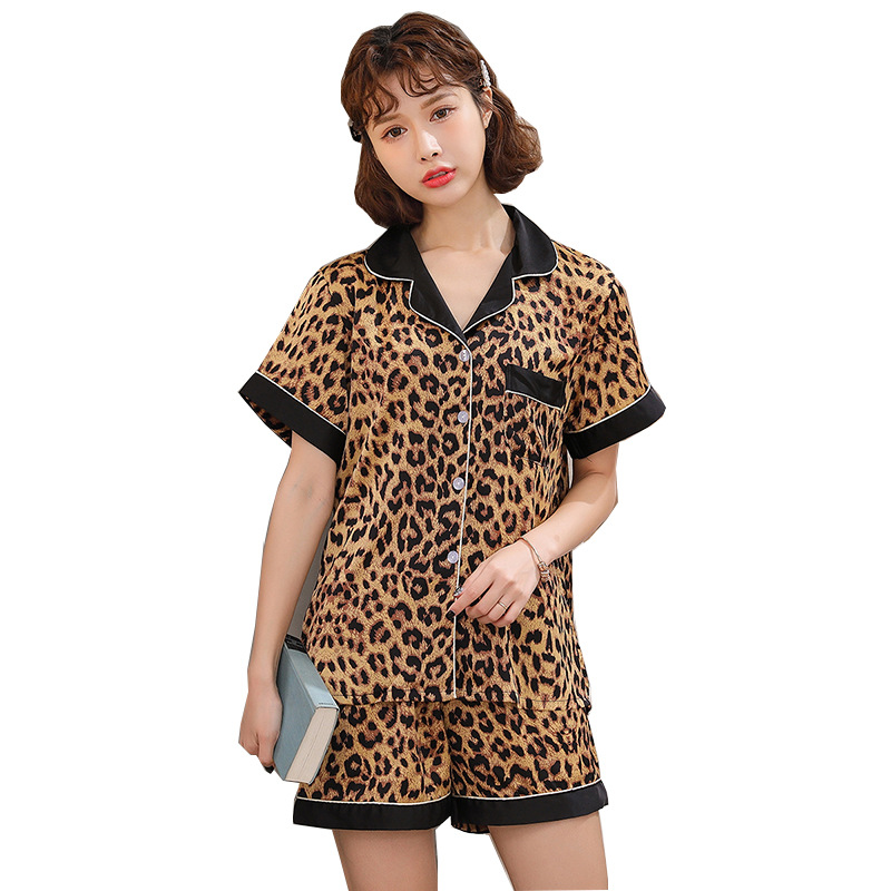 Bộ đồ ngủ ngắn tay in họa tiết da beo xinh xắn thiết kế dành cho nữ