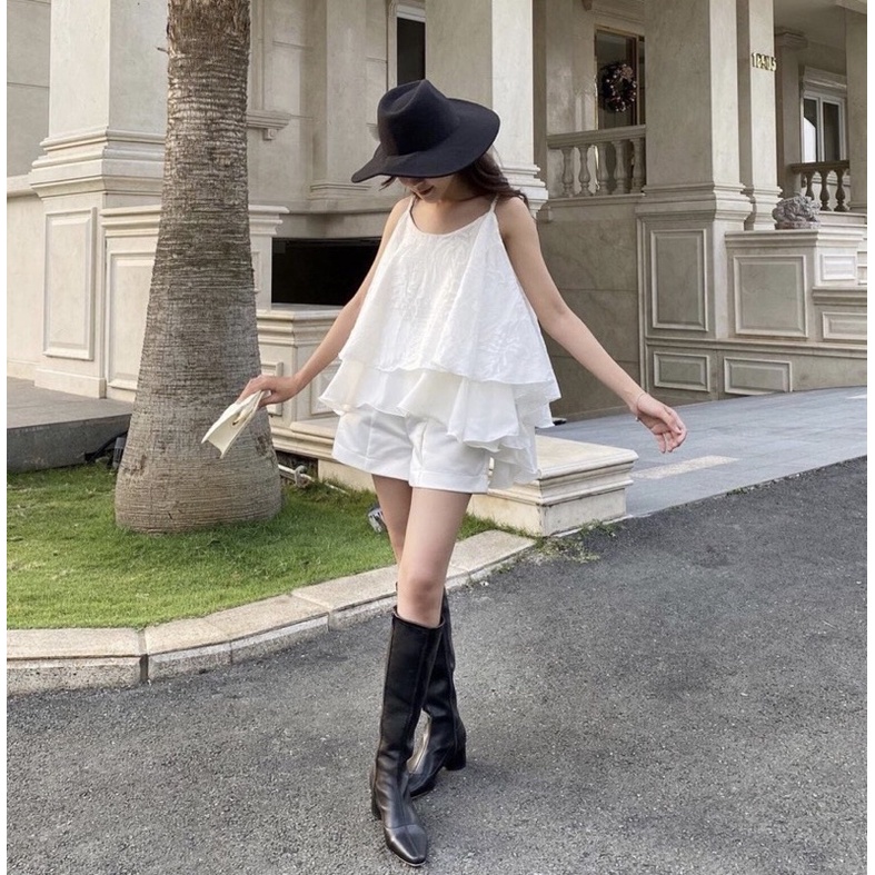 SET ÁO TRẮNG RŨ TẦNG 2 DÂY HOA NỔI + QUẦN SHORT TRẮNG