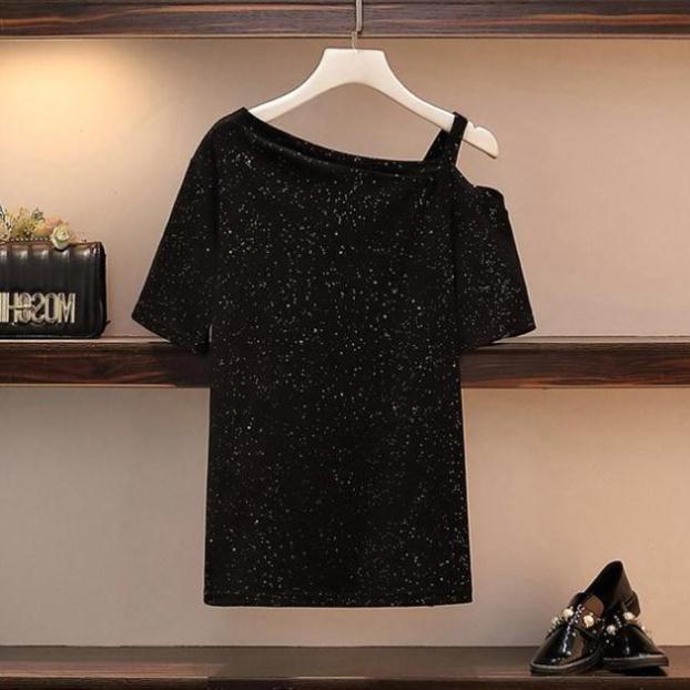 Áo phông nhũ lệch vai