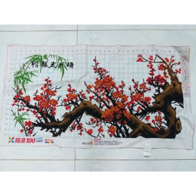 Tranh thêu chữ thập thành phẩm cành đào đỏ