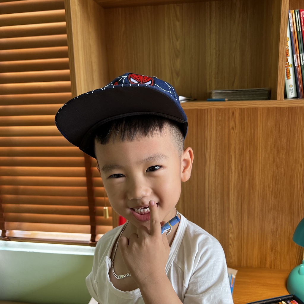 Mũ lưỡi trai thêu hình người nhện thời trang cho bé - SUMO KIDS