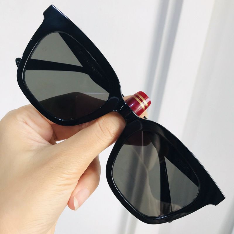 Kính Gentle Monster Momat