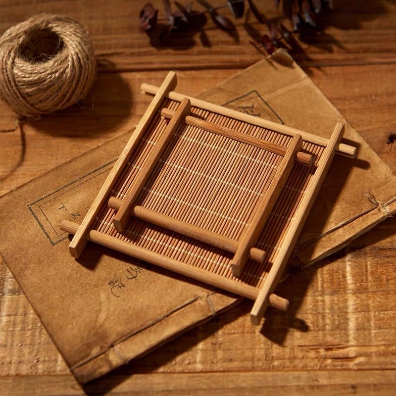 Khay tre, thìa gỗ dùng trang trí khi chụp ảnh