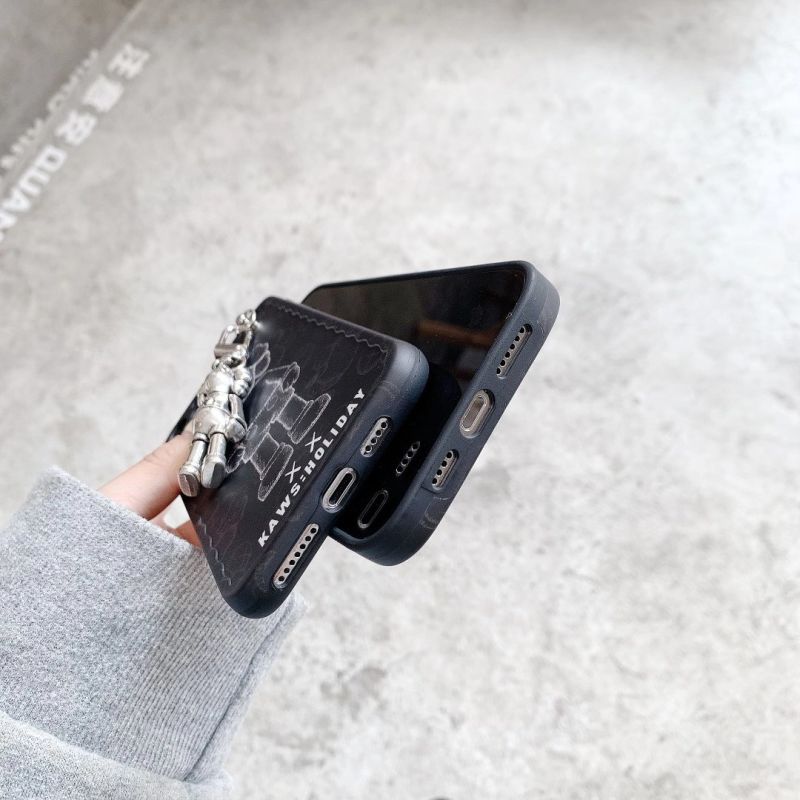 Ốp điện thoại hoạt hình KAWS bảo vệ toàn diện camera cho iphone 12pro max 12mini 11Pro Max XS Max XR SE 2020 7 8 Plus | BigBuy360 - bigbuy360.vn