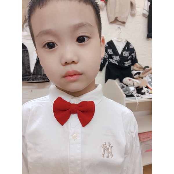 Nơ đeo cổ cho bé trai