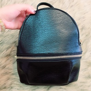 Balo zara - ảnh và video tự quay