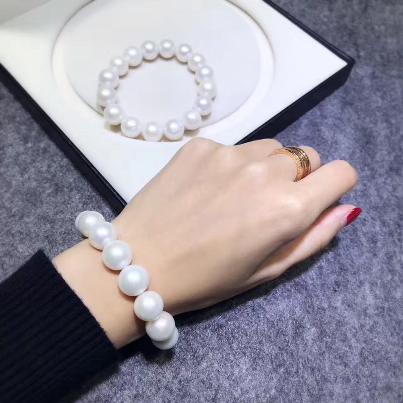 Vòng tay hạt to 12 ly màu trắng