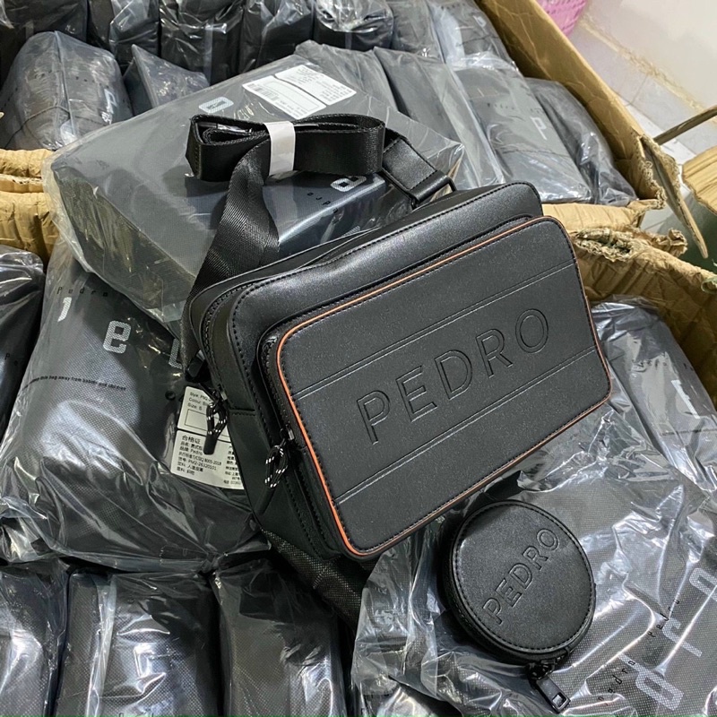 TÚI NAM pe.dro  VUÔNG KÈM TÚI TRÒN NHỎ