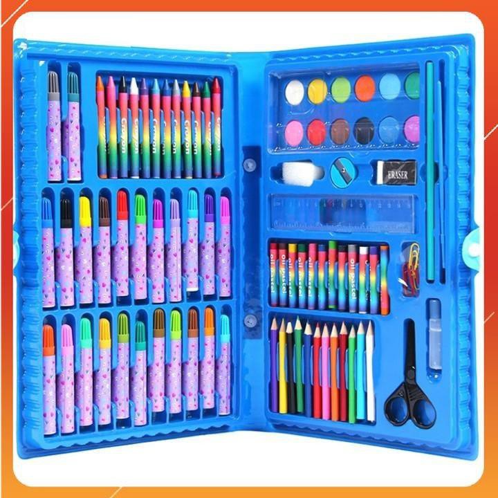 Hộp bút màu loại tốt cho bé tập tô, tập vẽ gồm có 86 chi tiết đủ món bút tô, bút chì, bút sáp, phấn m