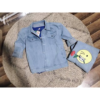 Áo khoác jean xanh nhạt chụp thật 100% sale lỗ vốn xả hàng