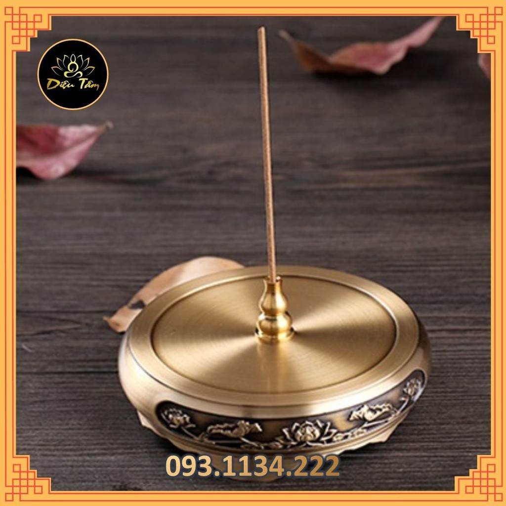 Lư xông trầm vừa là Đôn, chân đế để lư hương xông trầm, cóc, tỳ hưu, ấm trà, tượng bằng ĐỒNG NGUYÊN KHỐI