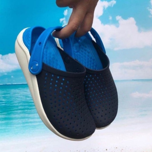 Dép sục nhựa bít đầu liter dành cho bé màu navy blu êm, mềm, k hôi chân, bám sàn tặng 10 stic